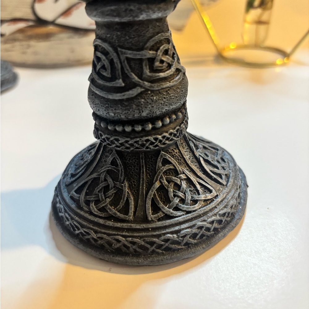 Decorative Pentagram Candle Holder - Black and Green - Picture 6 of 8